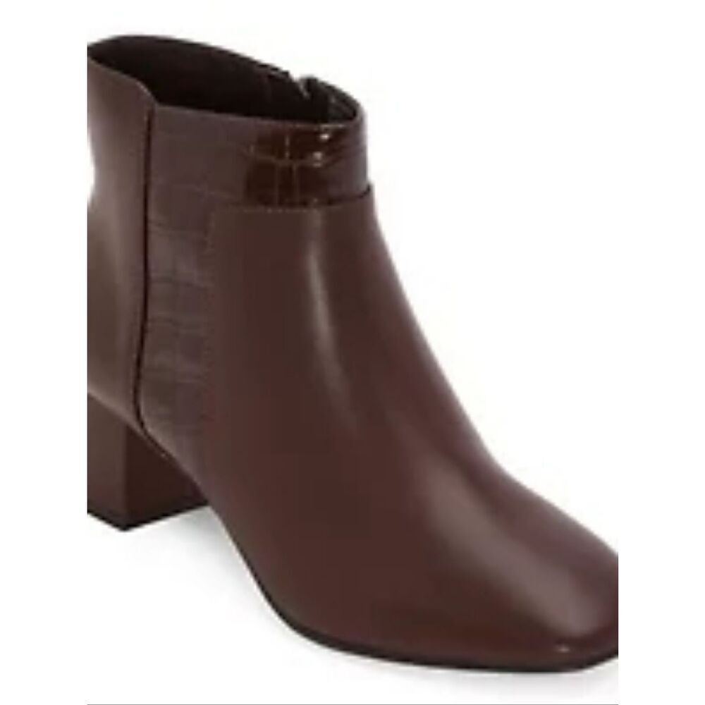 (28-4659) east 5th Womens Sherman Block Heel Booties Sz 7.5
